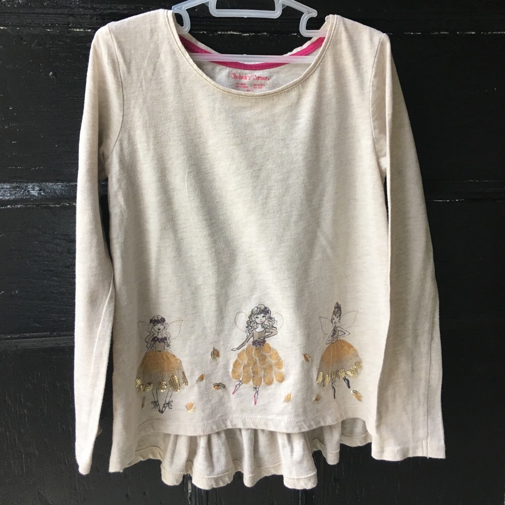 Cute, long-sleeve fairy shirt with back ruffle